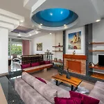 Diamanti Villa Prime Location