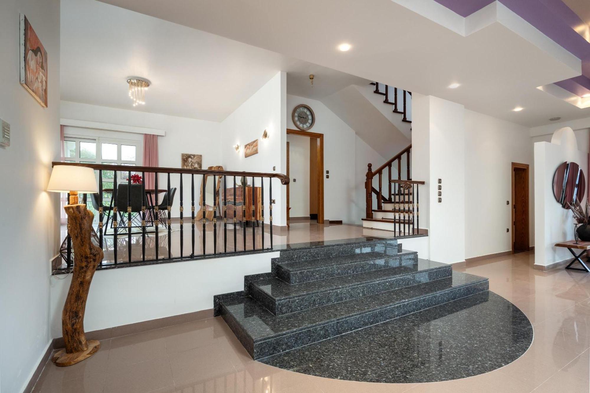 Villaer Diamanti Prime Location *