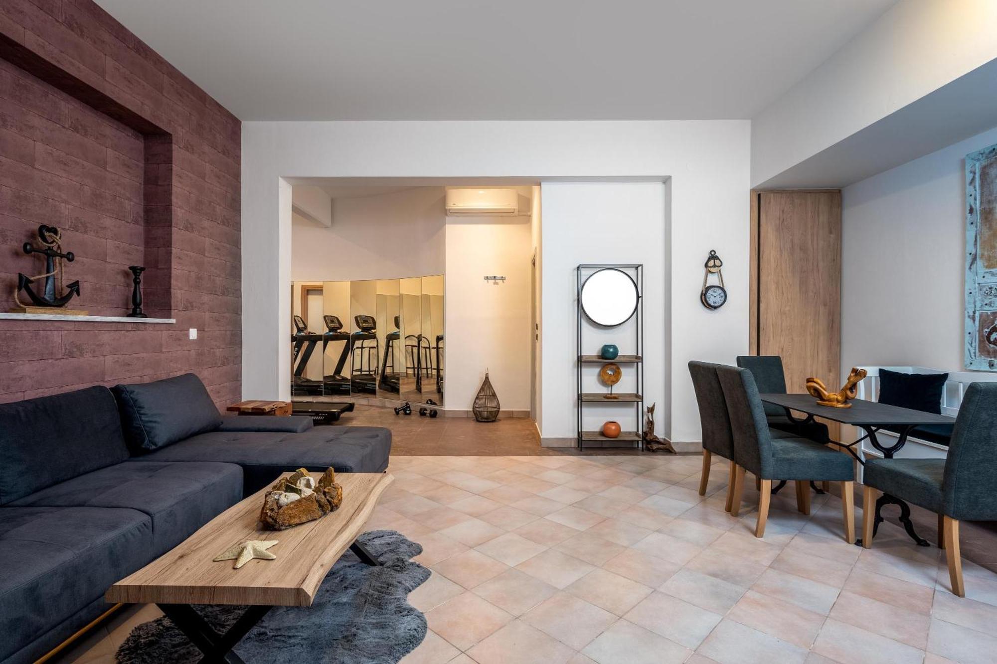 Diamanti Prime Location Villaer Rhodes City